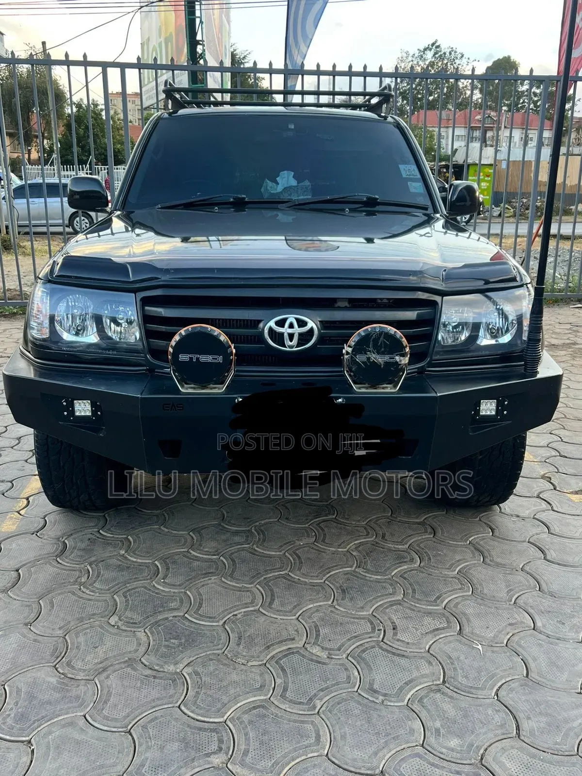 Toyota Land Cruiser 2006 Black