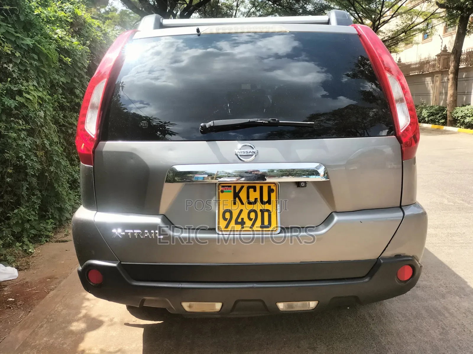 Nissan X-Trail 2012 Gray