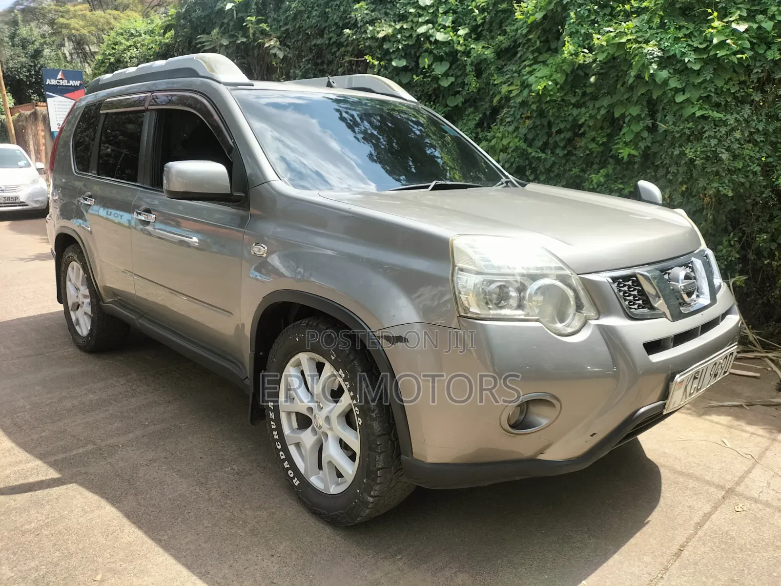 Nissan X-Trail 2012 Gray