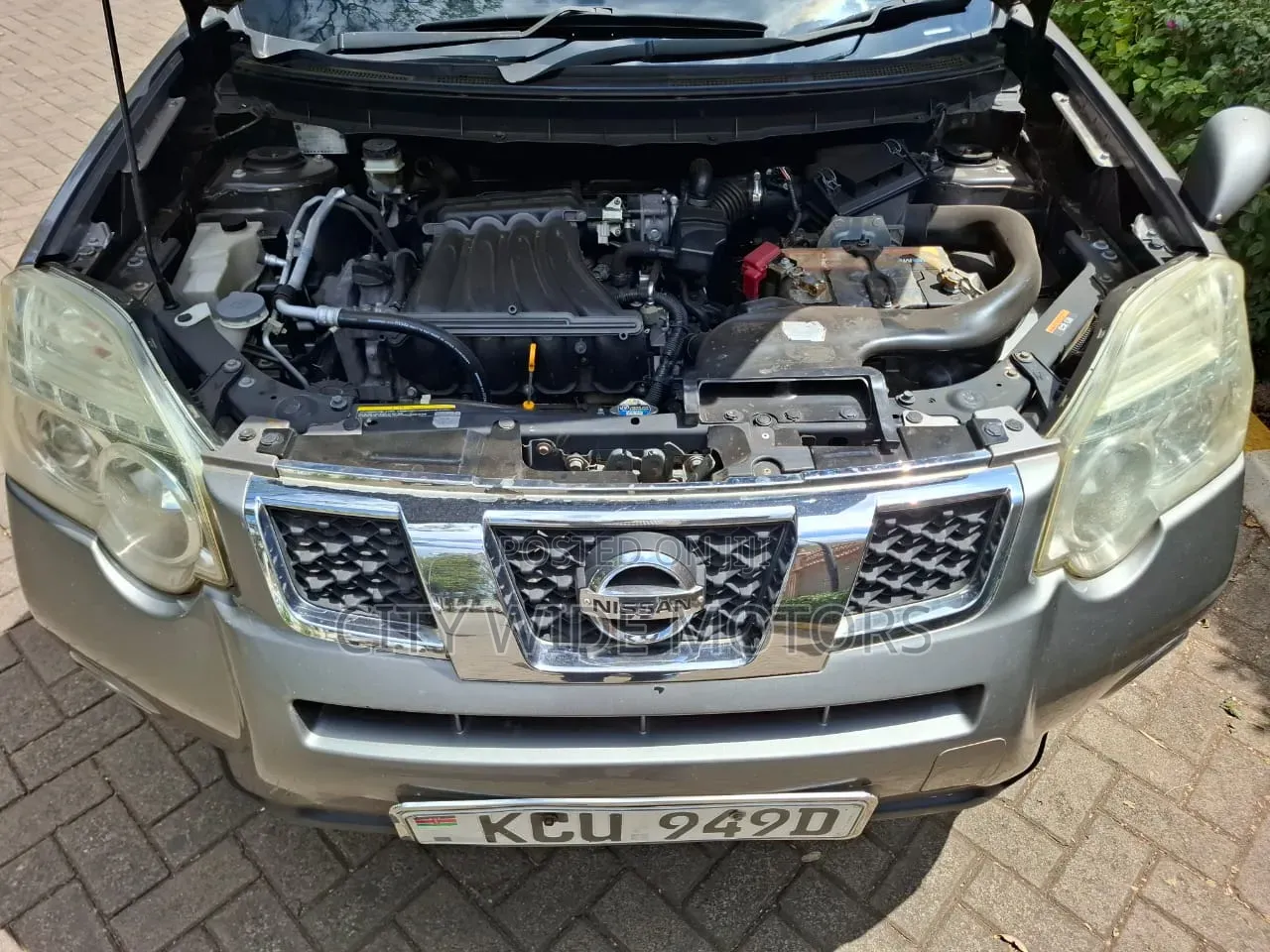 Nissan X-Trail 2012 Gray