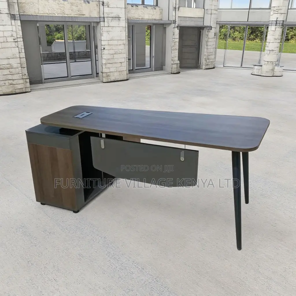 Executive L-Shape Office Desk.