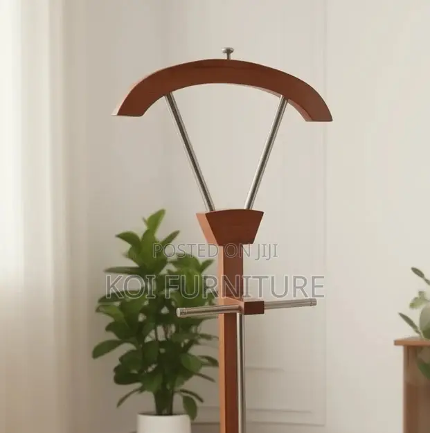 Hnagers; Mahogany Executive Hat Coat Hangers