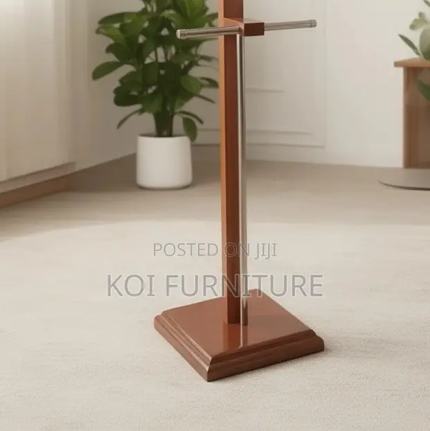 Hnagers; Mahogany Executive Hat Coat Hangers