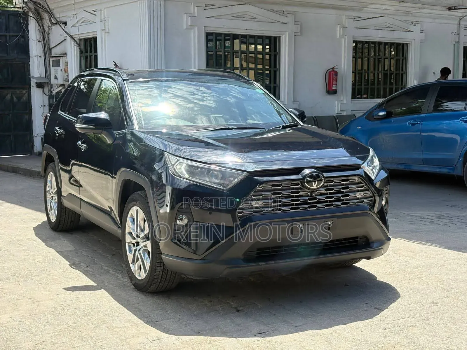 Toyota RAV4 Hybrid 2020 Matt Black