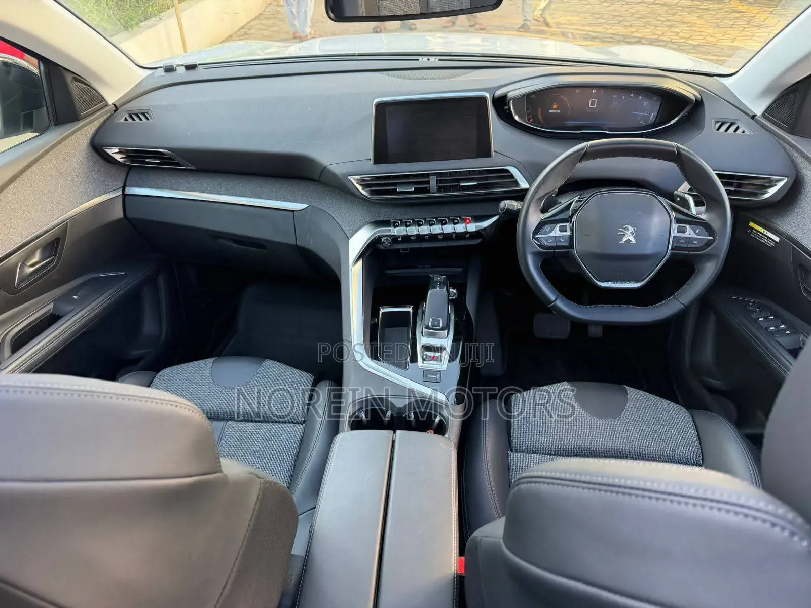 Peugeot 5008 2020 Off white