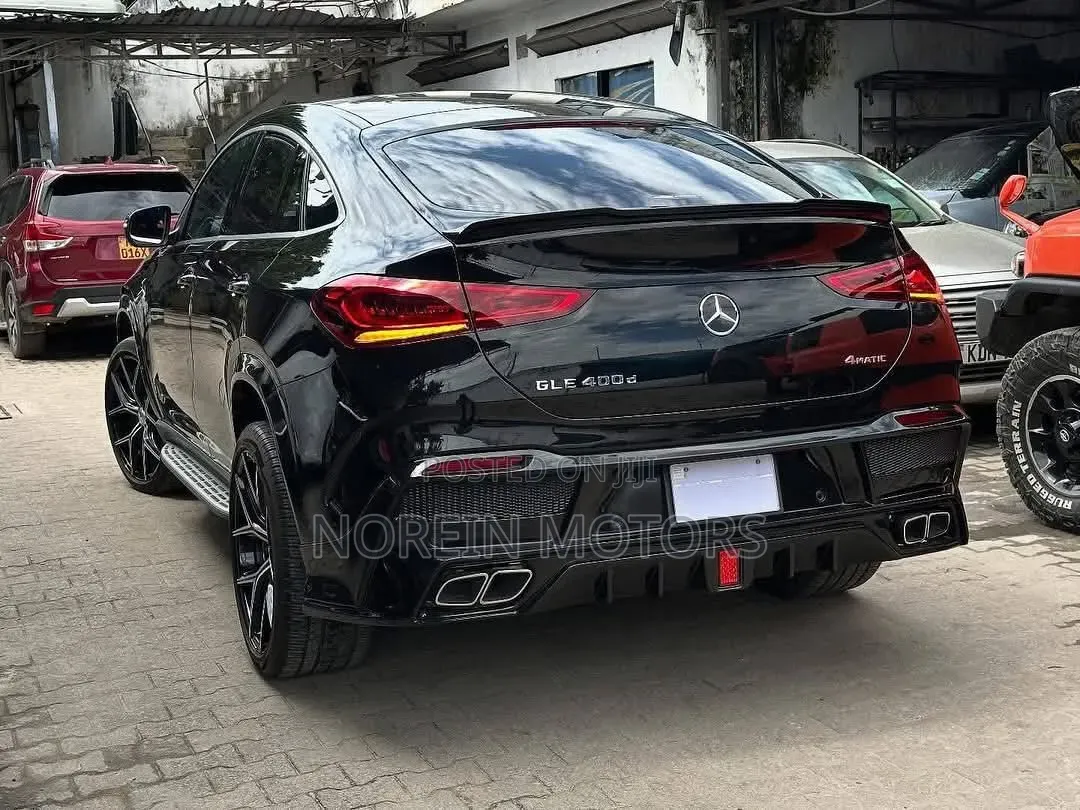 Mercedes-Benz GLE-Class GLE 400d 4MATIC 2022 Matt Black