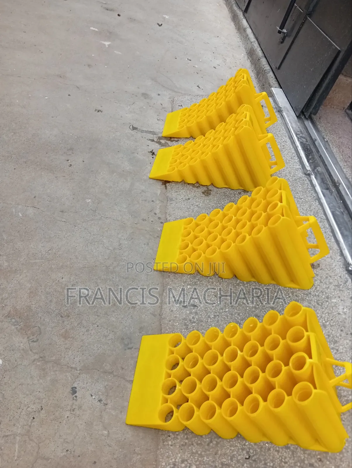 Car Wheel Chock Stopping Device
