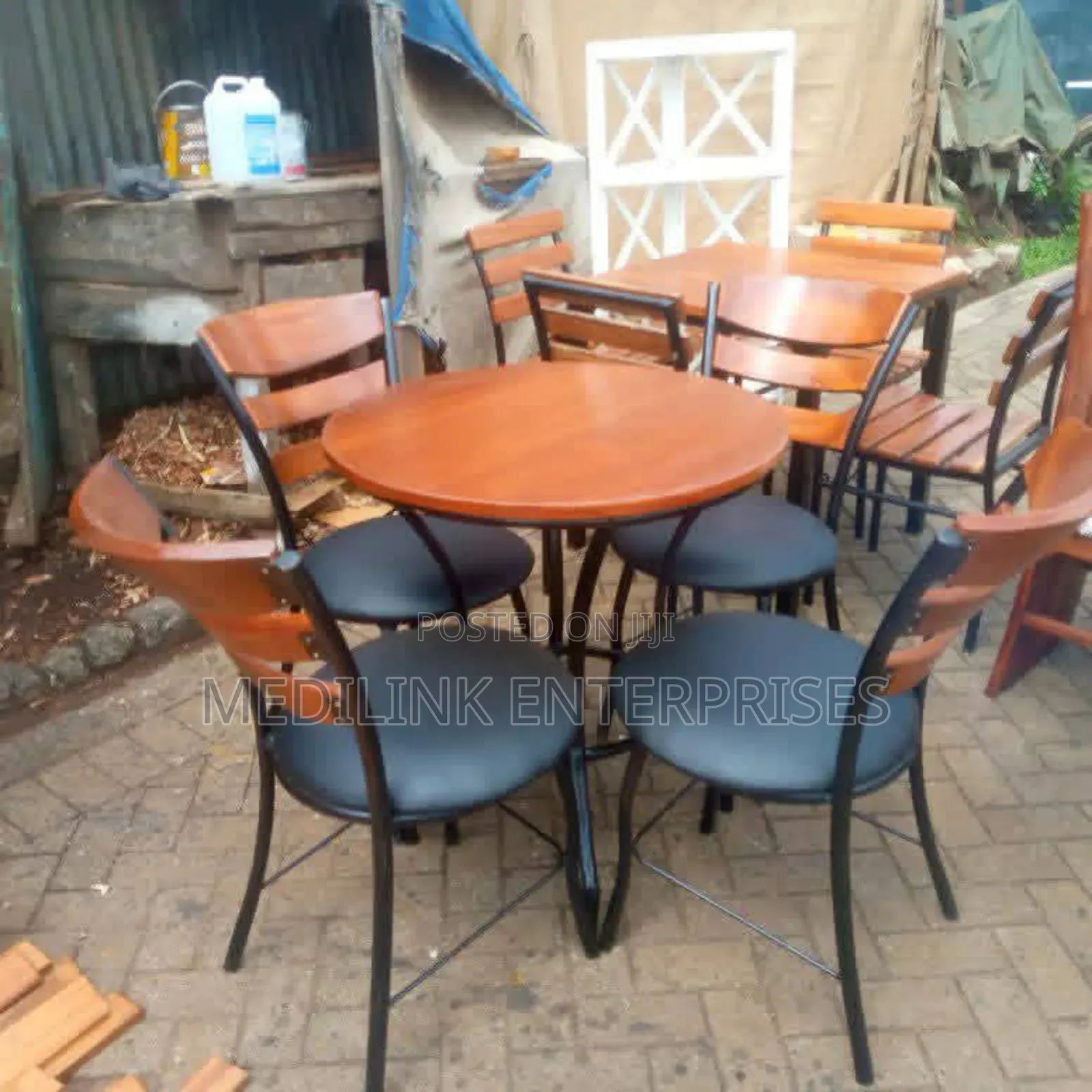 Around Tables 4_seater Wooden Metallic