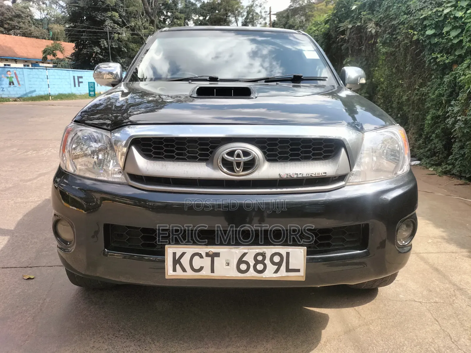 Toyota Hilux 2011 Black