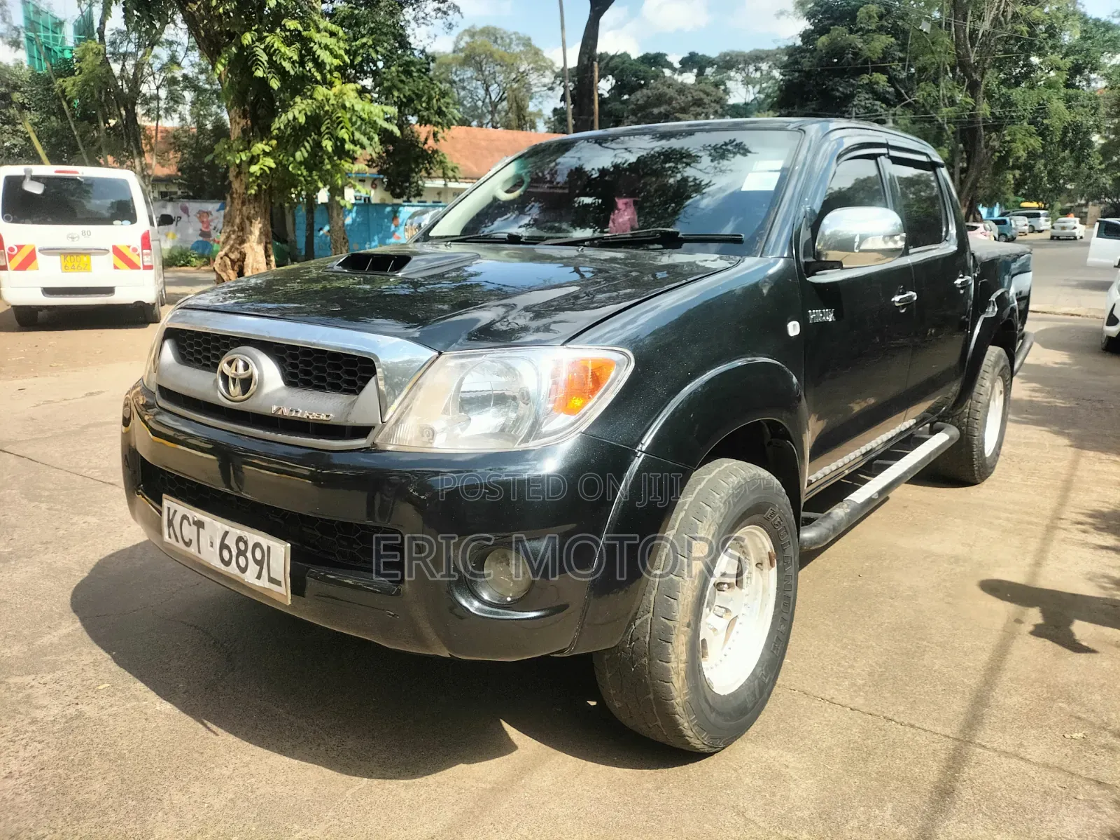 Toyota Hilux 2011 Black