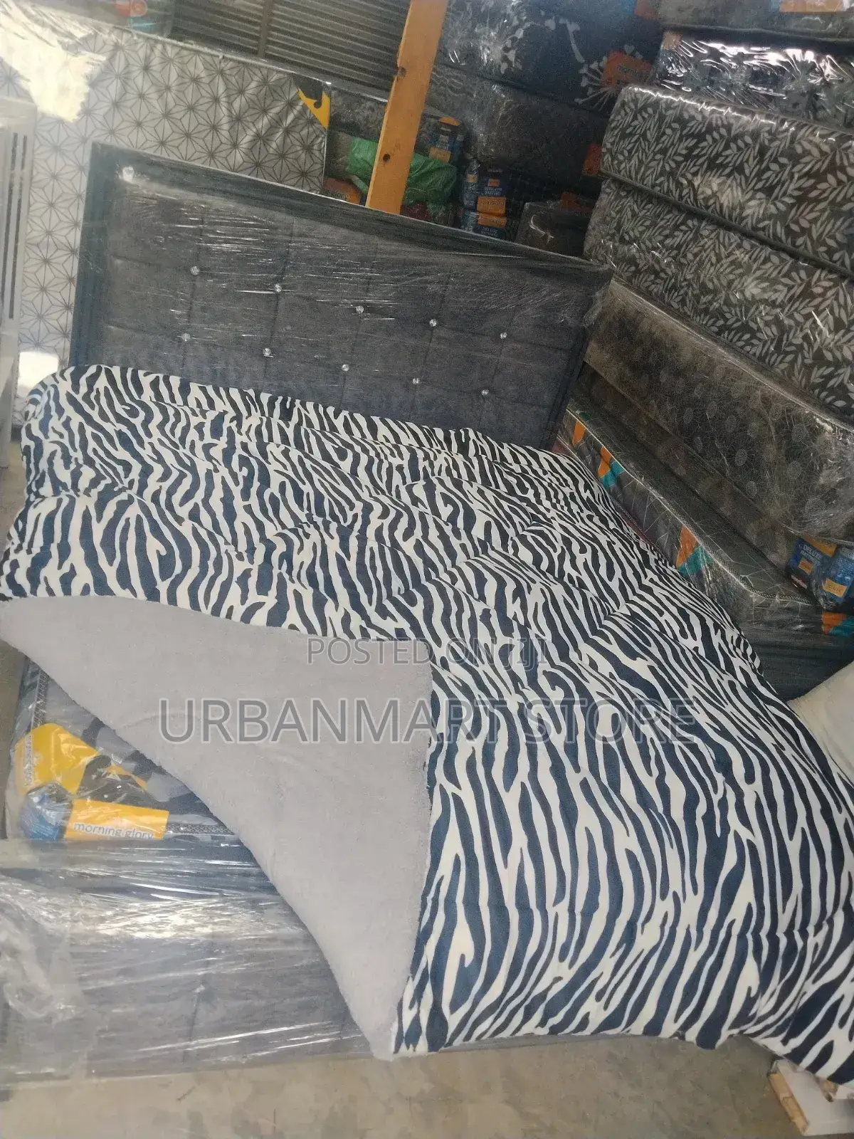 Premium 5x6 Woolen Duvet Soft Warm Home Bedding