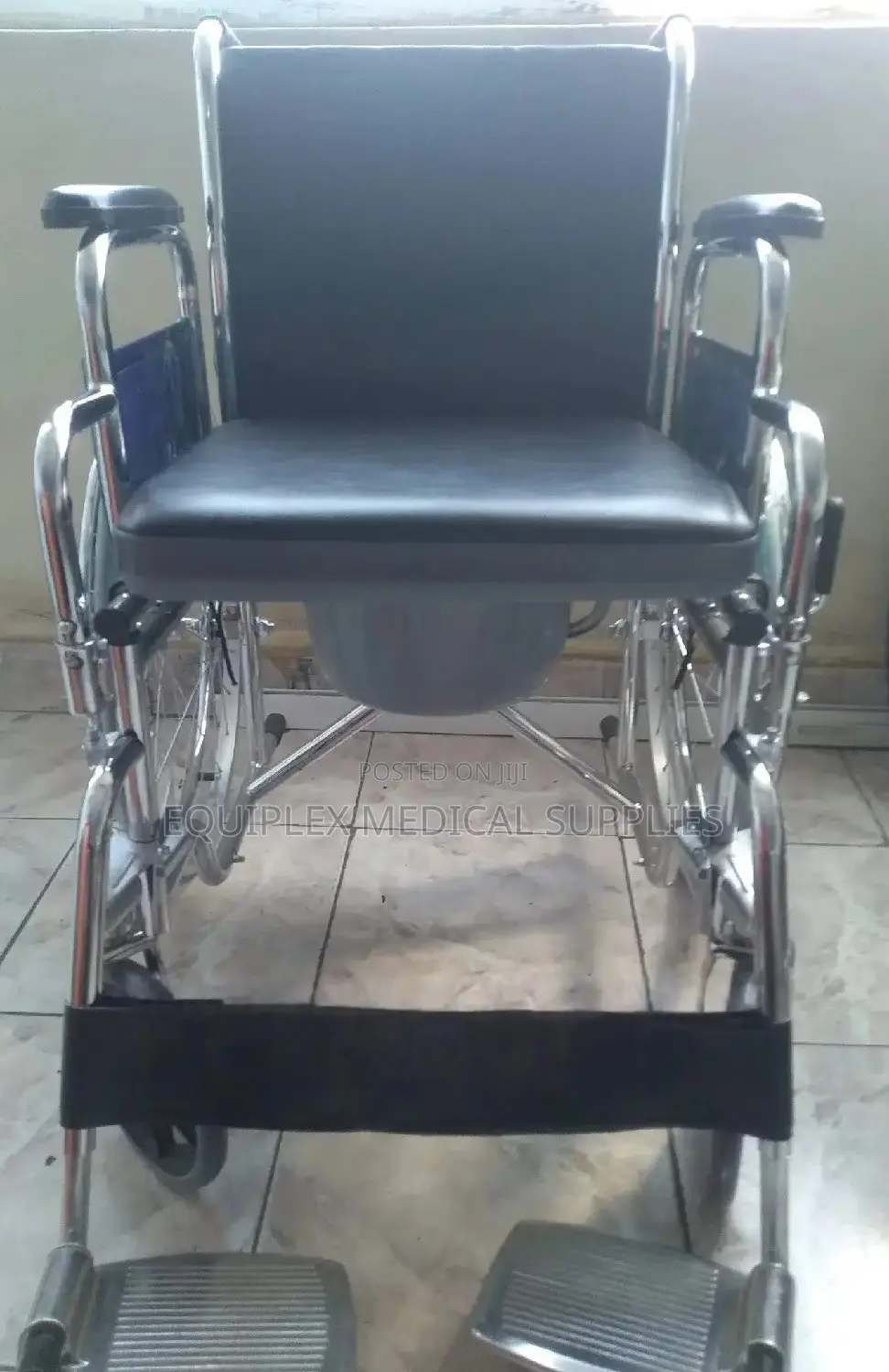 Standard With Commode Wheelchair (Convenient Toileting Support)