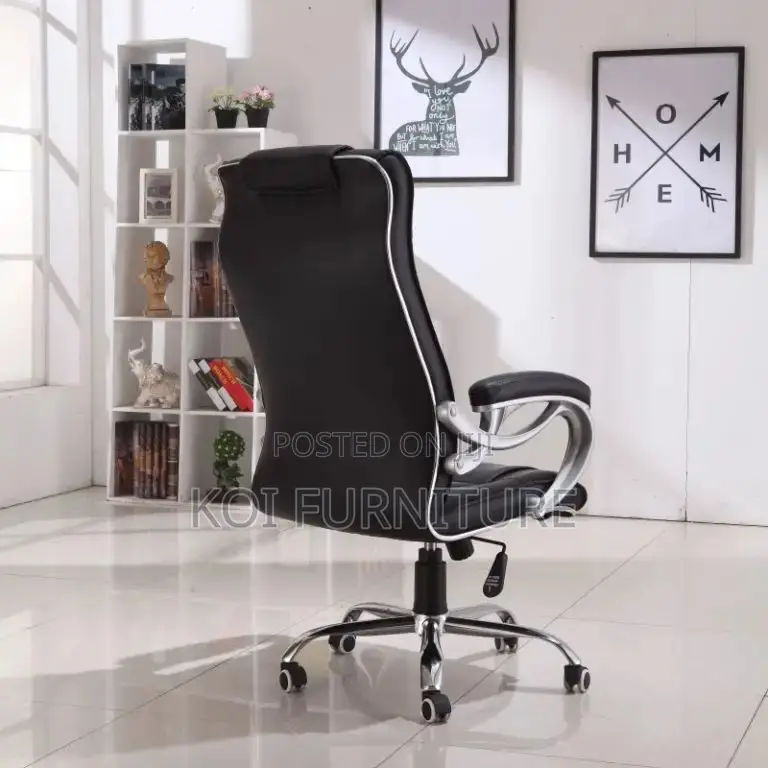 Office Chair: Commanding Directors Office Swivel Chair