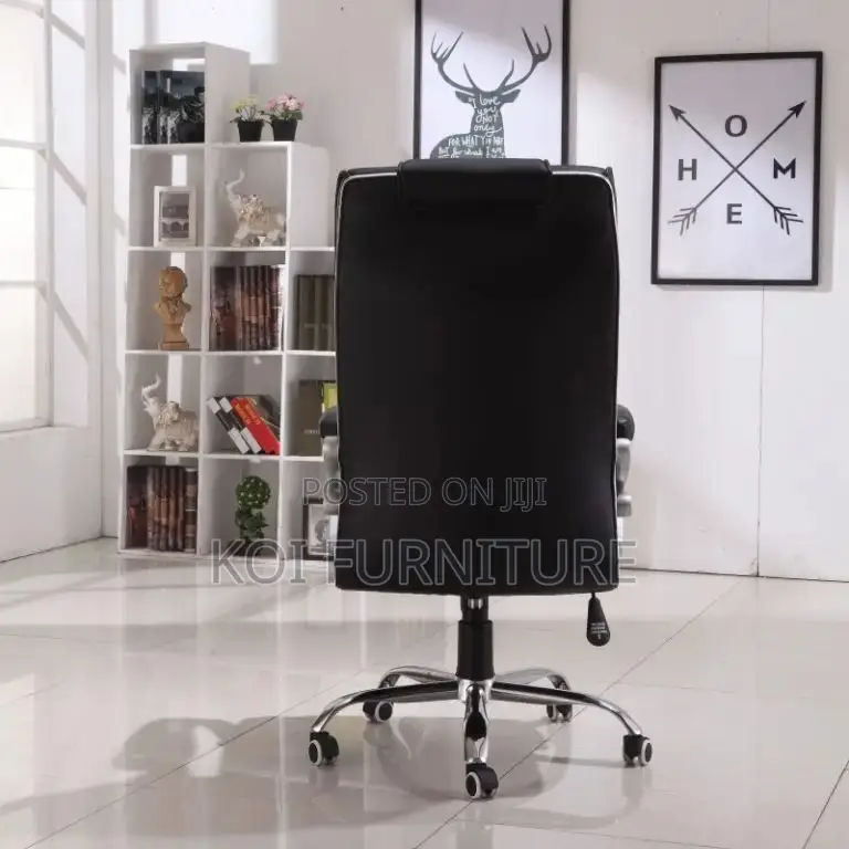 Office Chair: Commanding Directors Office Swivel Chair