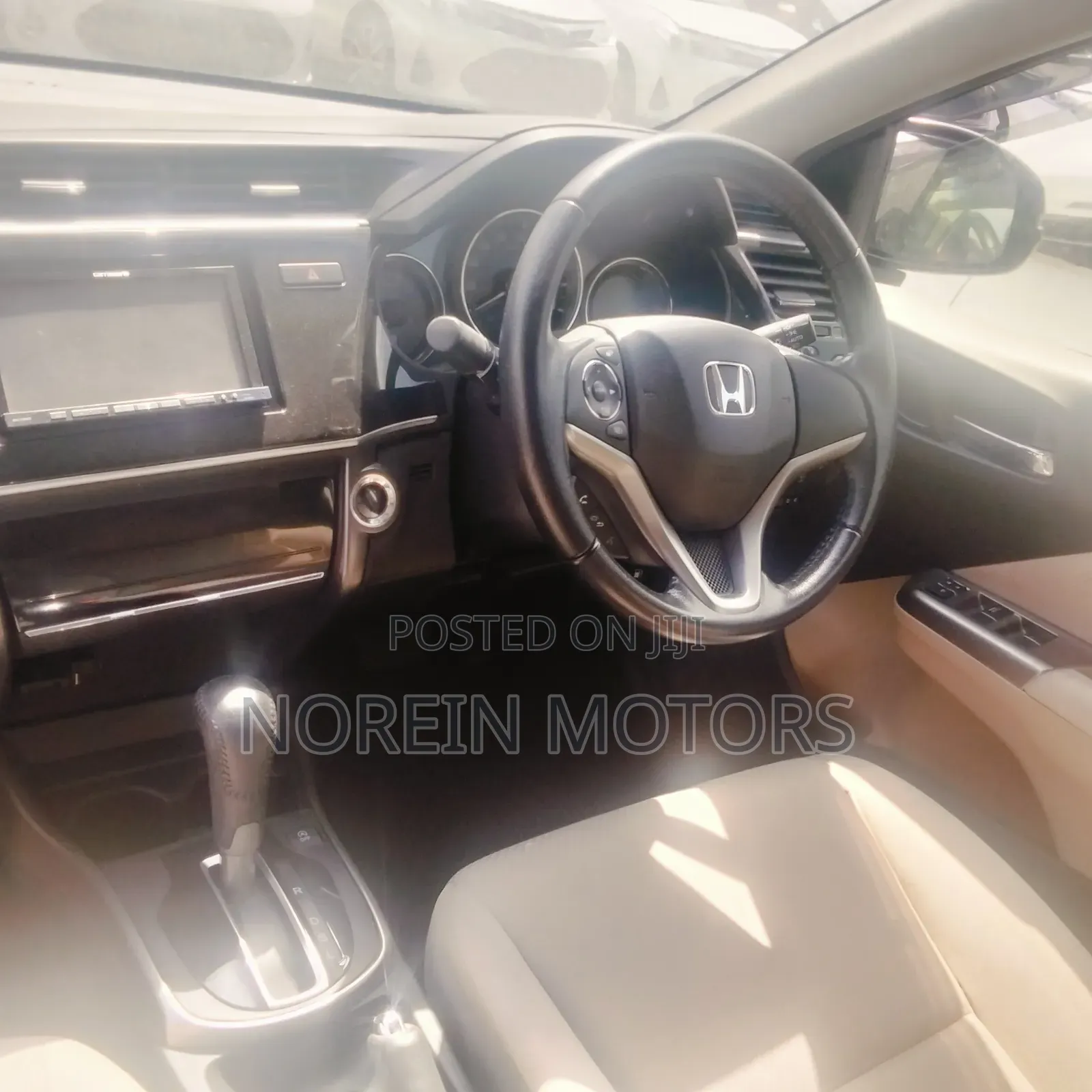 Honda Grace 2019 White