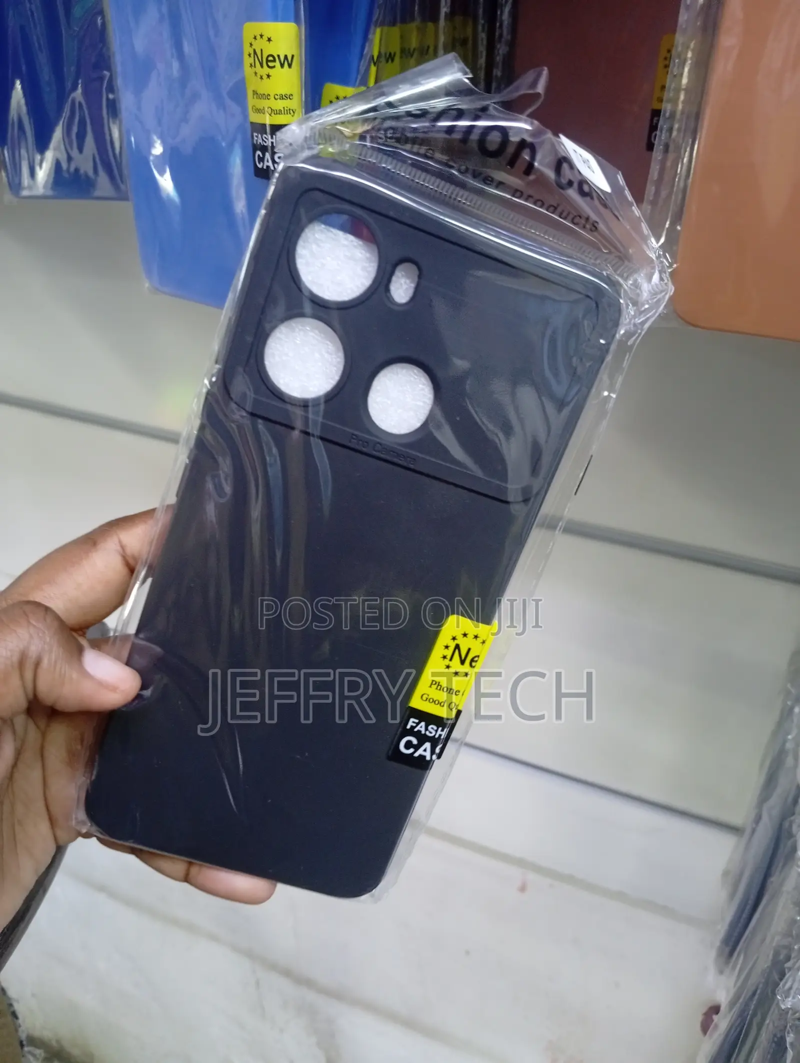 Silicone Phone Case Features a Sliding Camera Cover for Added