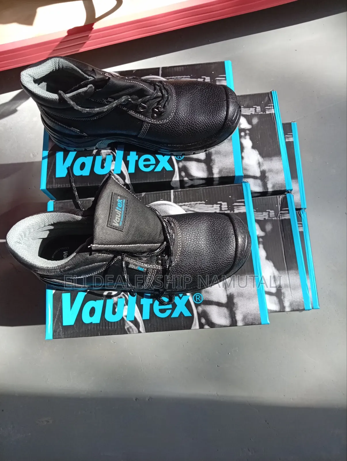 Vaultex Reliable Worksite Protection With Vaultex Safety Footwear