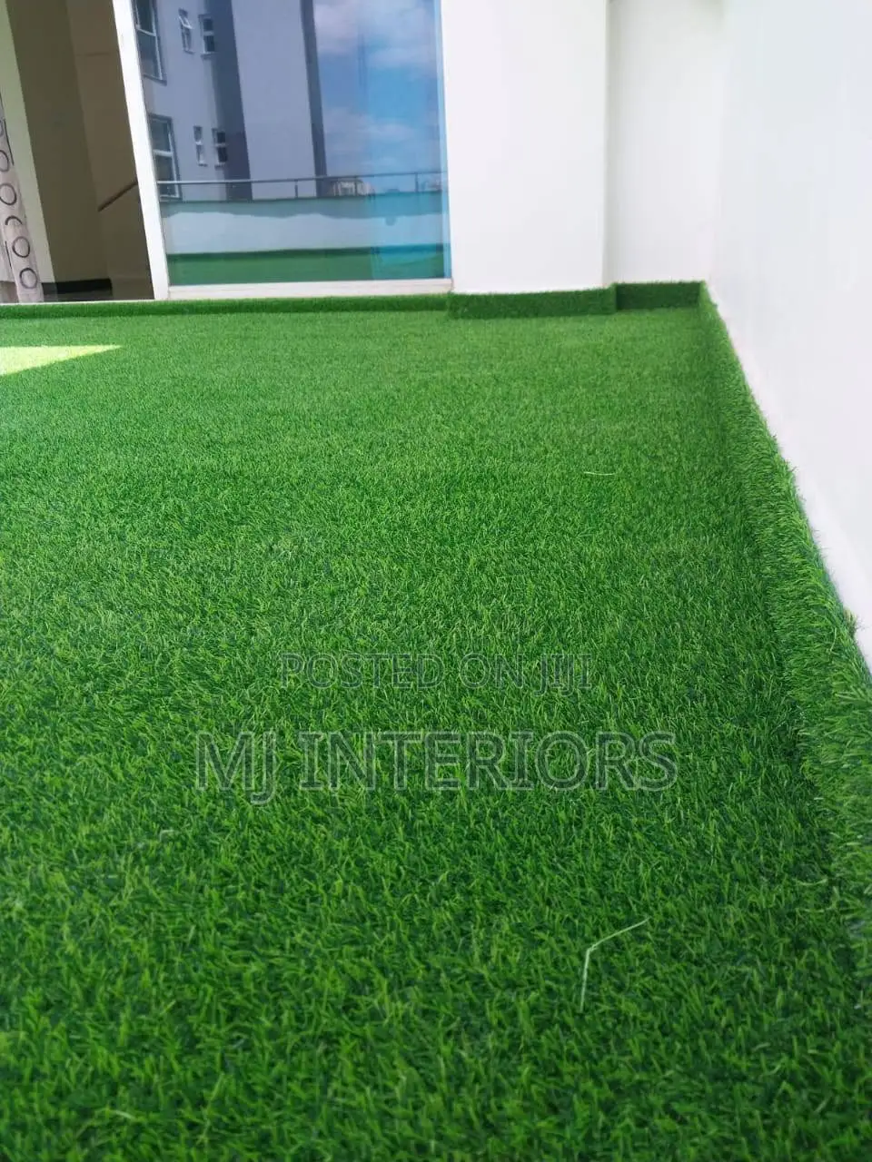 Artificial Lawn Carpet for Stunning Balcony Transformations