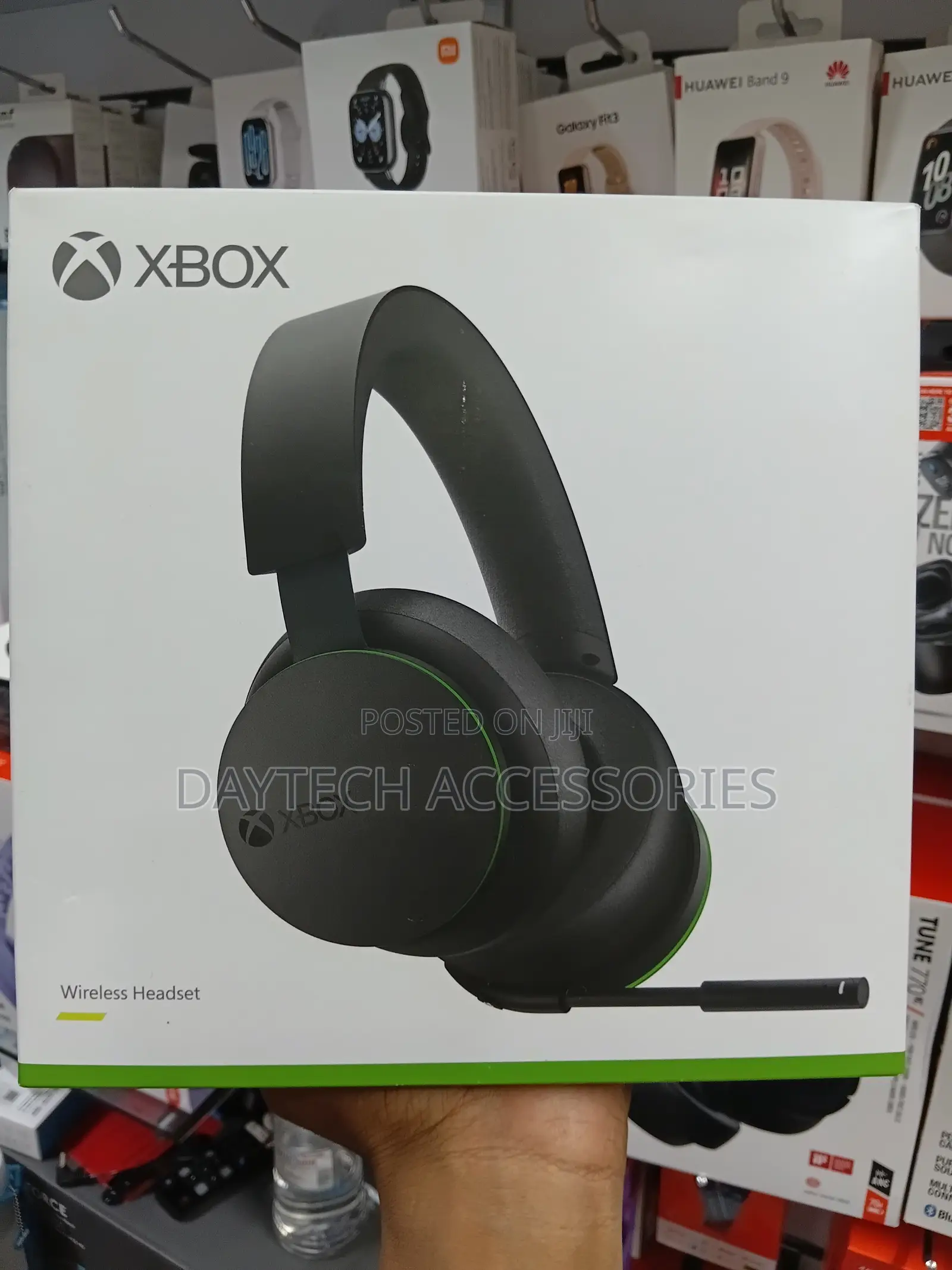 This Is The Official Microsoft Xbox Wireless Headset - Black
