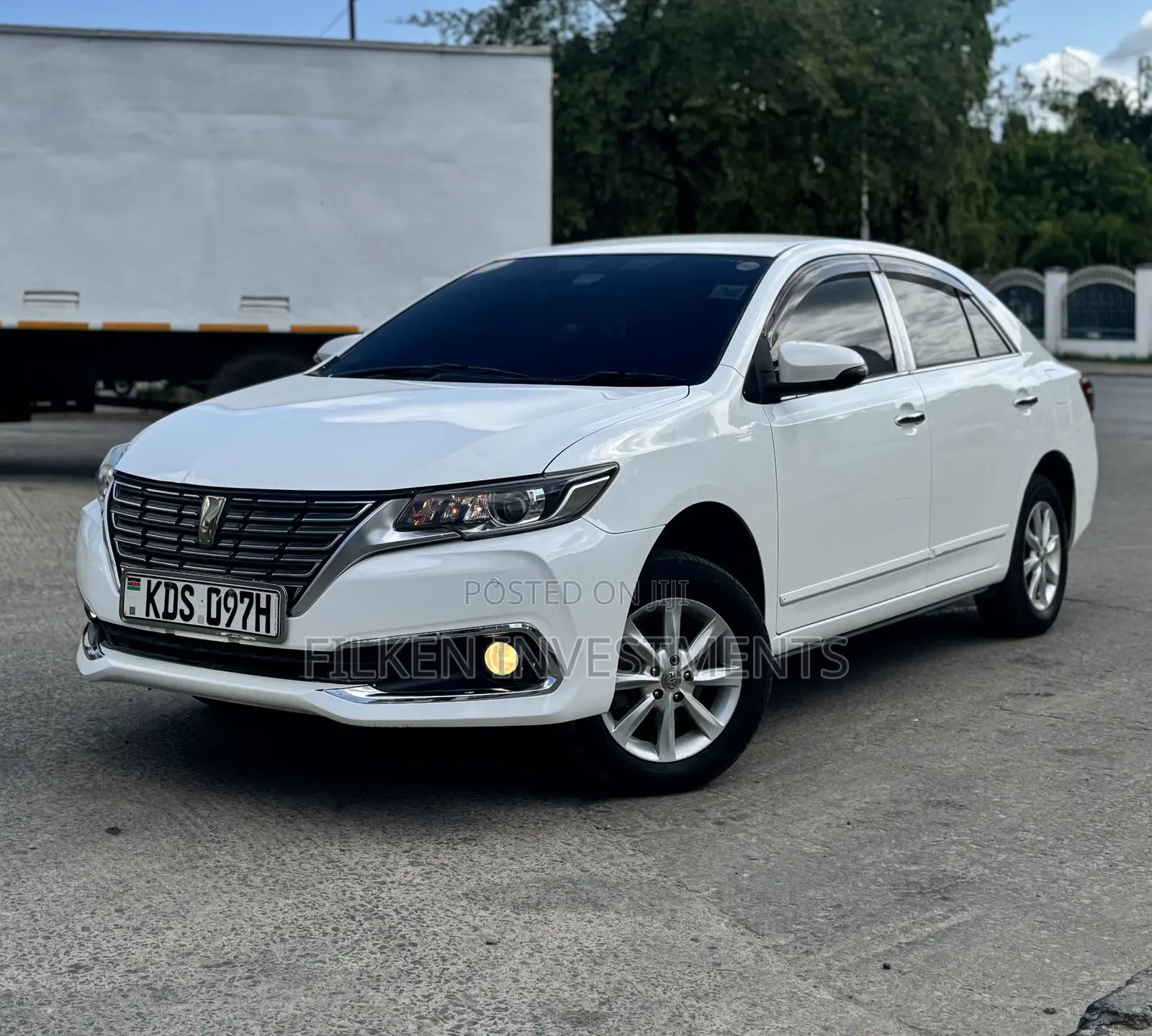 Toyota Premio 1.5 FWD 2018 White