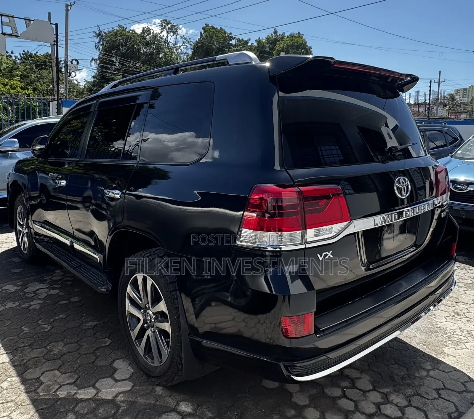 Toyota Land Cruiser 5.7 V8 VX-S 2016 Black