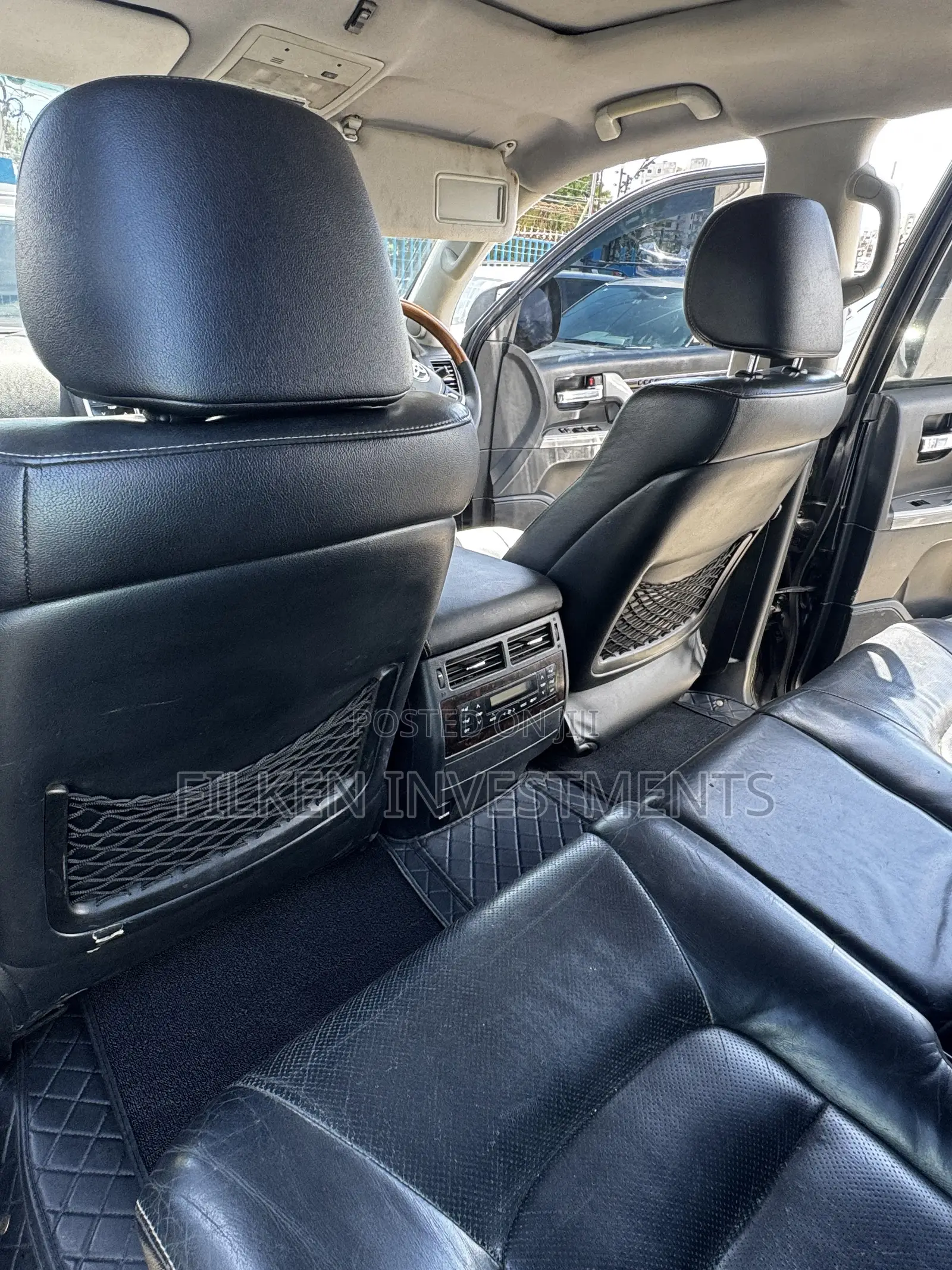 Toyota Land Cruiser 5.7 V8 VX-S 2016 Black
