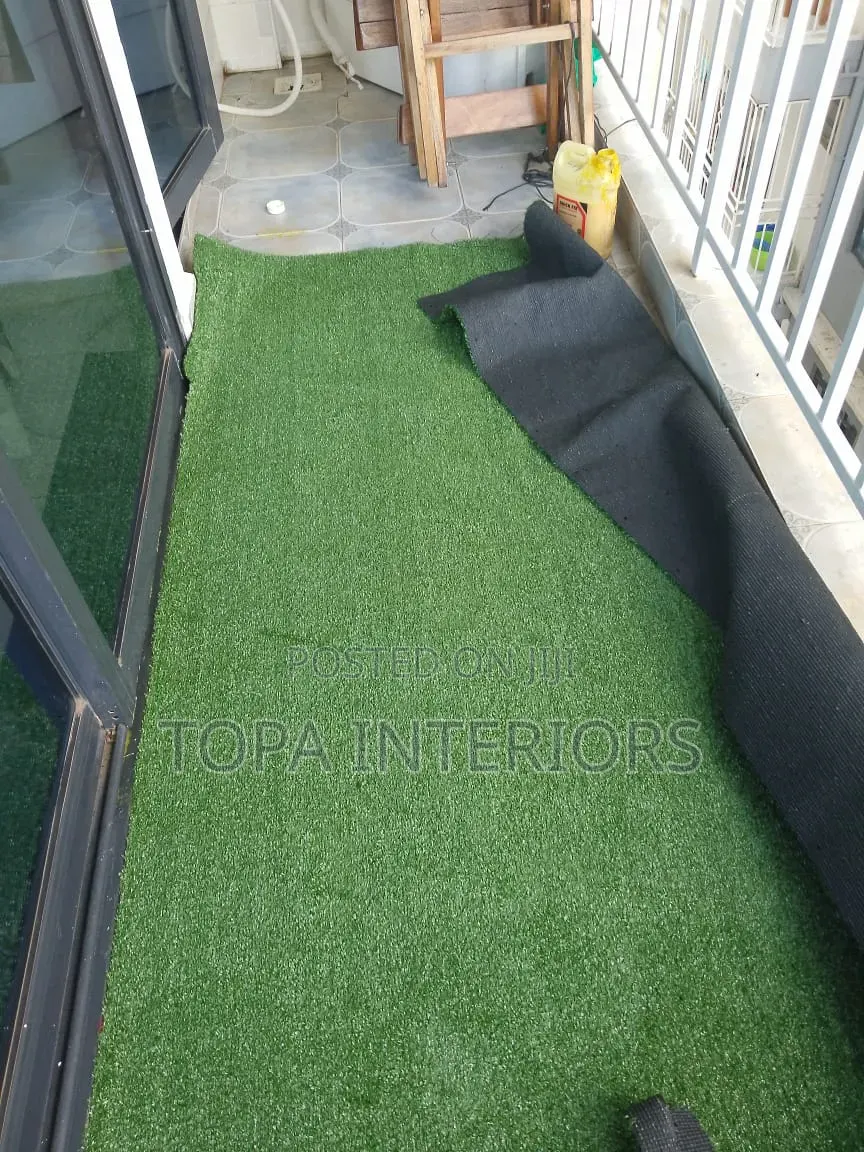 Green Balcony Floor Mats for Outdoor and Indoor Spaces