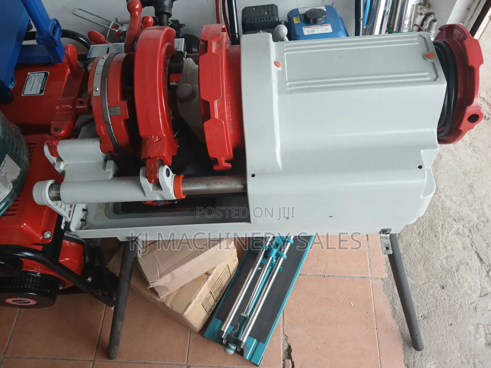 Pipe Threading Machine