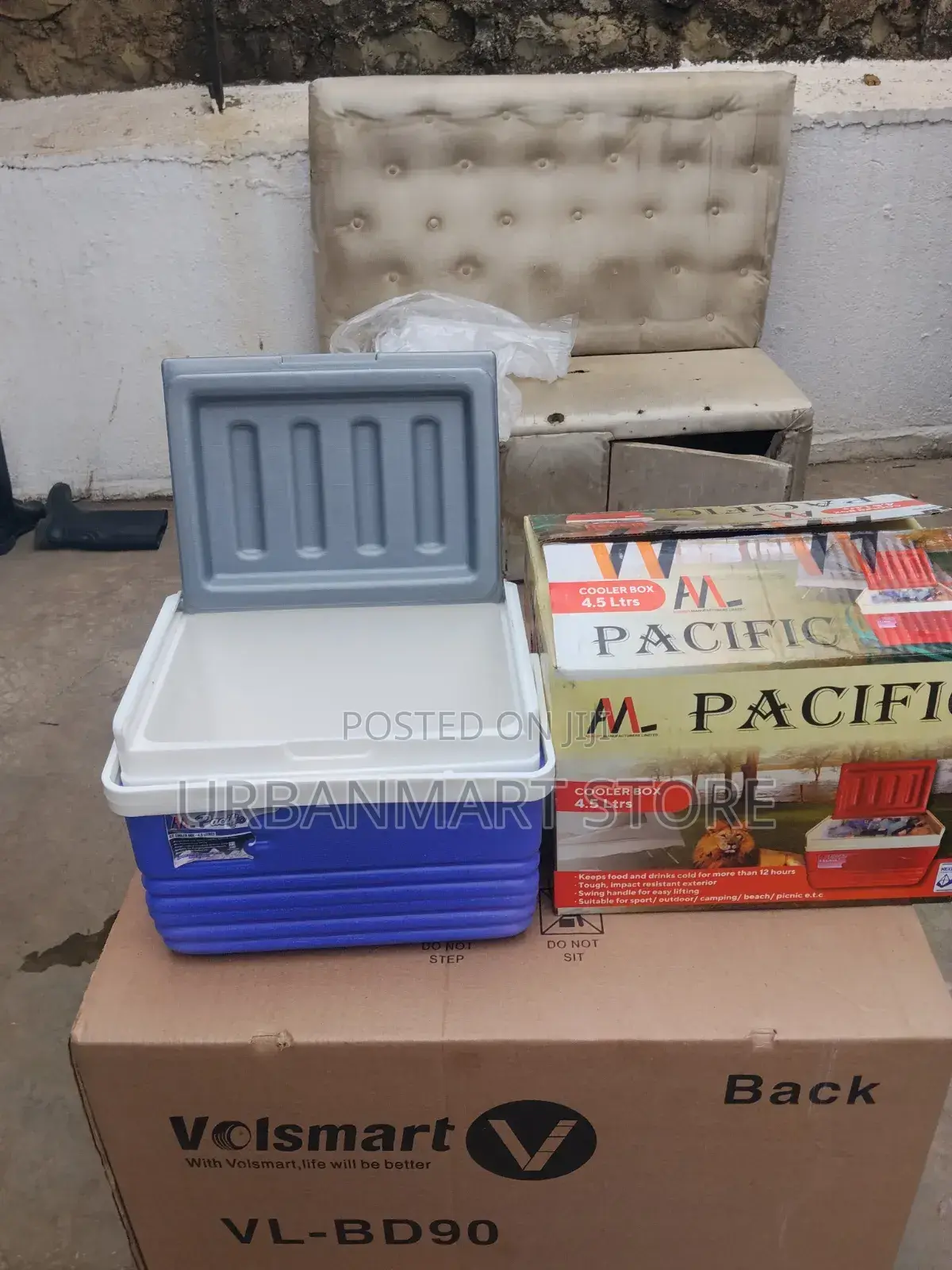 Pacific Compact Ice Chest Cooler Box 4.5 Litres