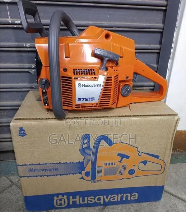 Original Commercial Husqvarna 272 Power Saw