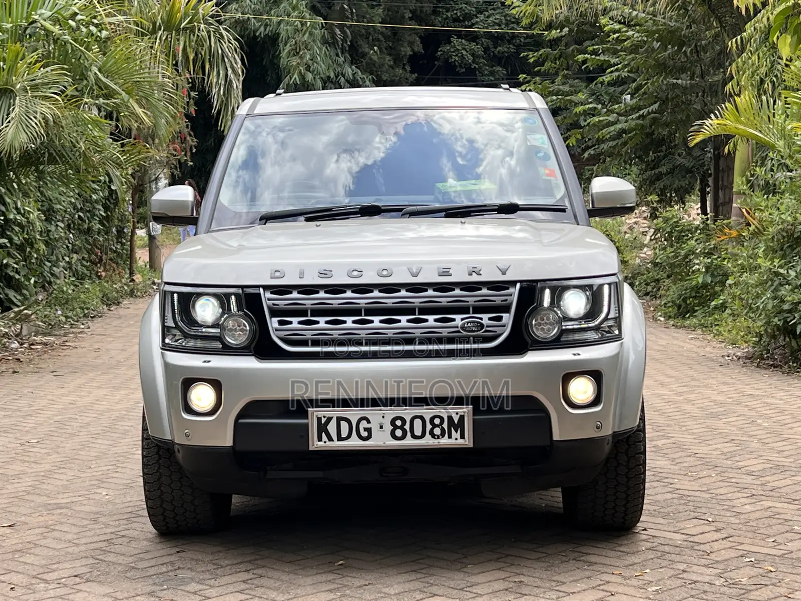 Land Rover Discovery 2014 Gold