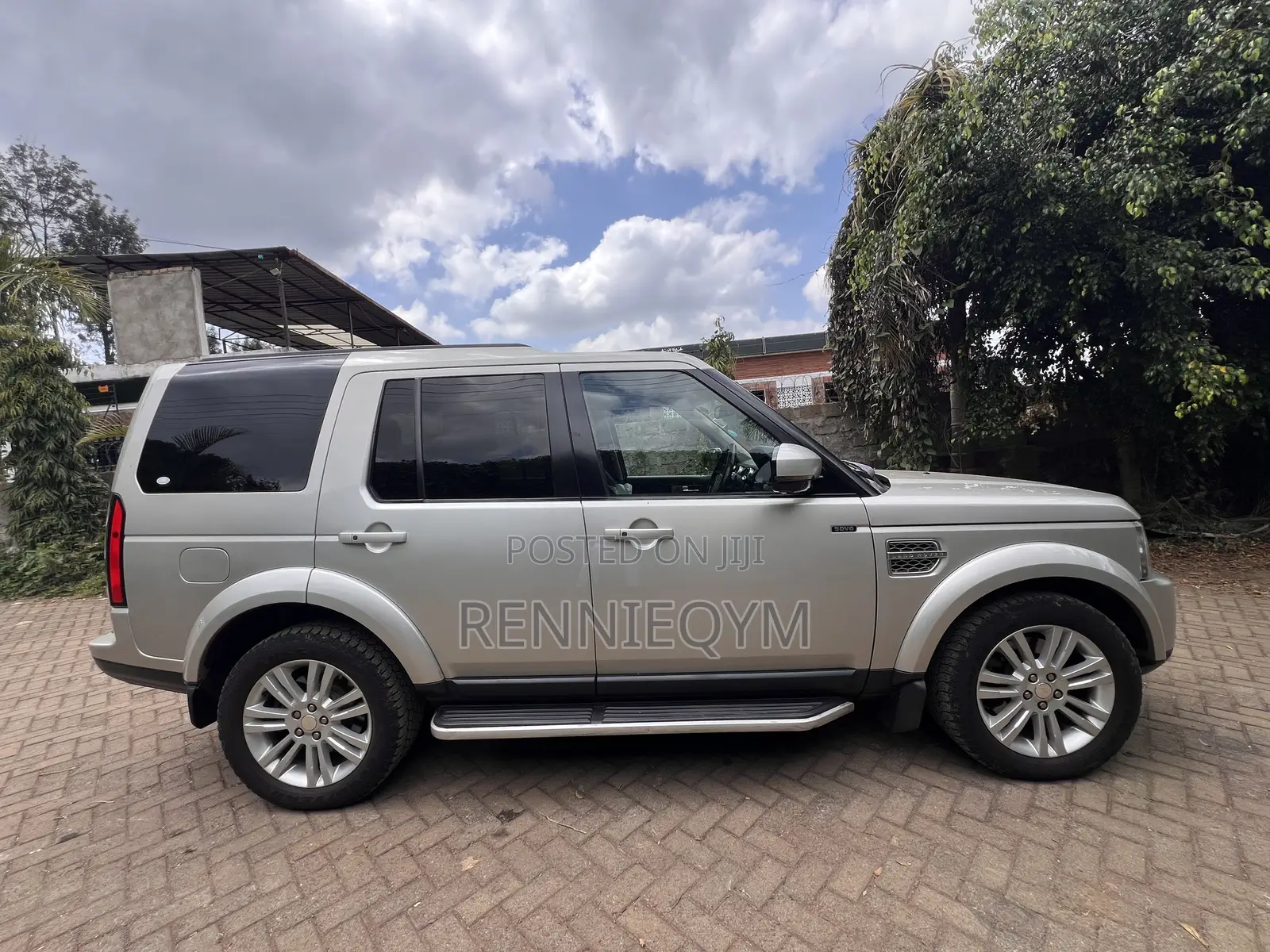 Land Rover Discovery 2014 Gold