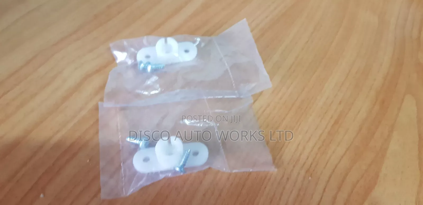 Land Rover Discovery 2 1 Headlight Clips