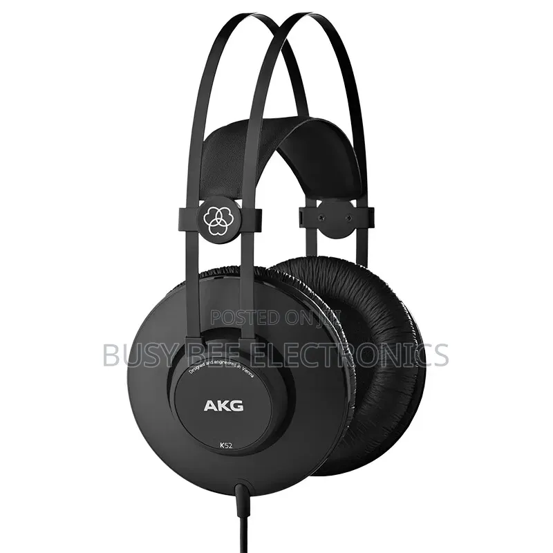 Akg Closed-Back Headphone High-Sensitivity Studio Wired Headphone