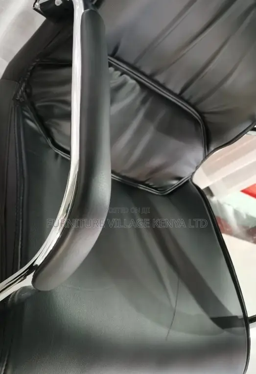 Leather High Back Guest Office Seat.