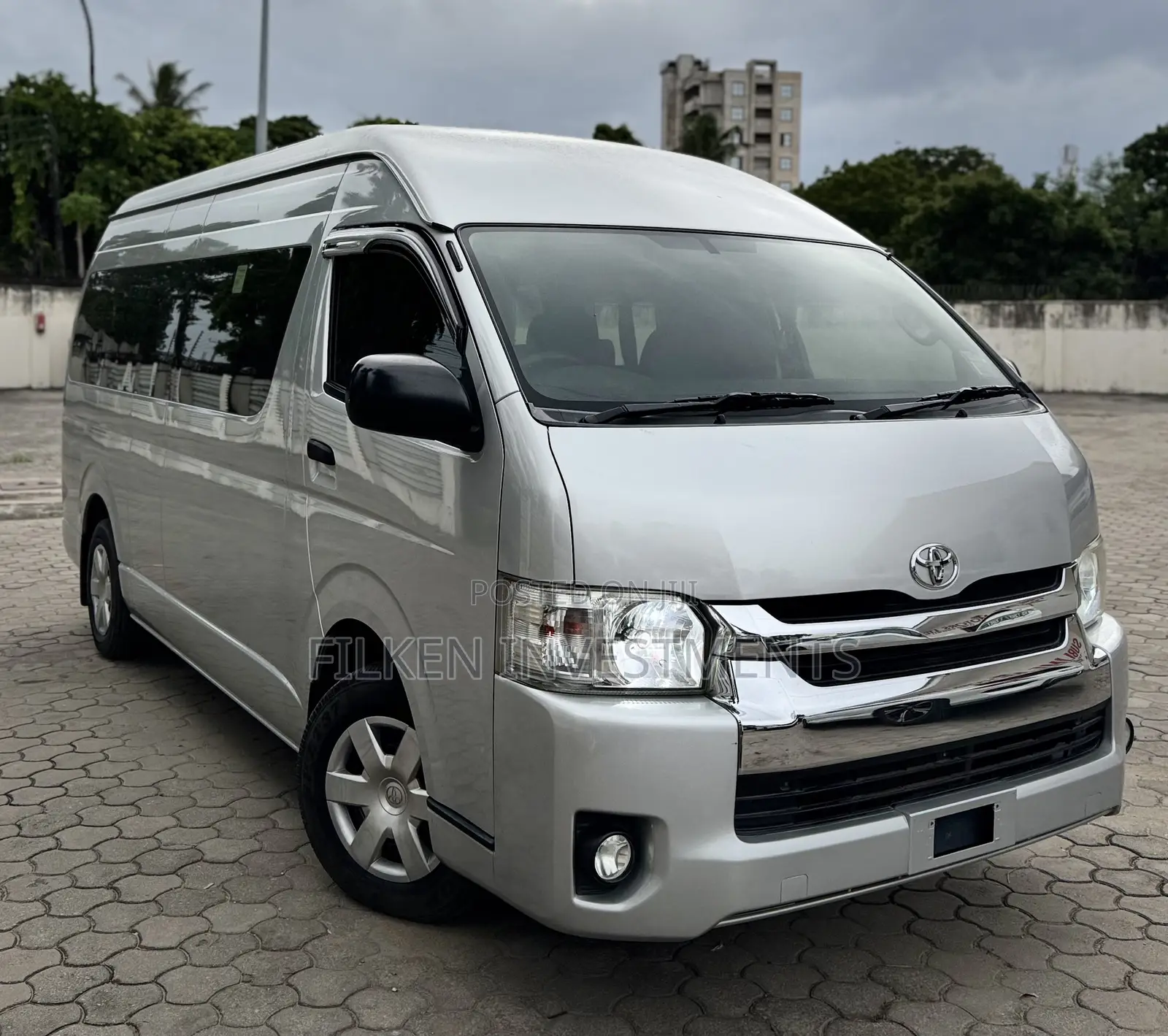 Toyota HiAce 2019 Silver