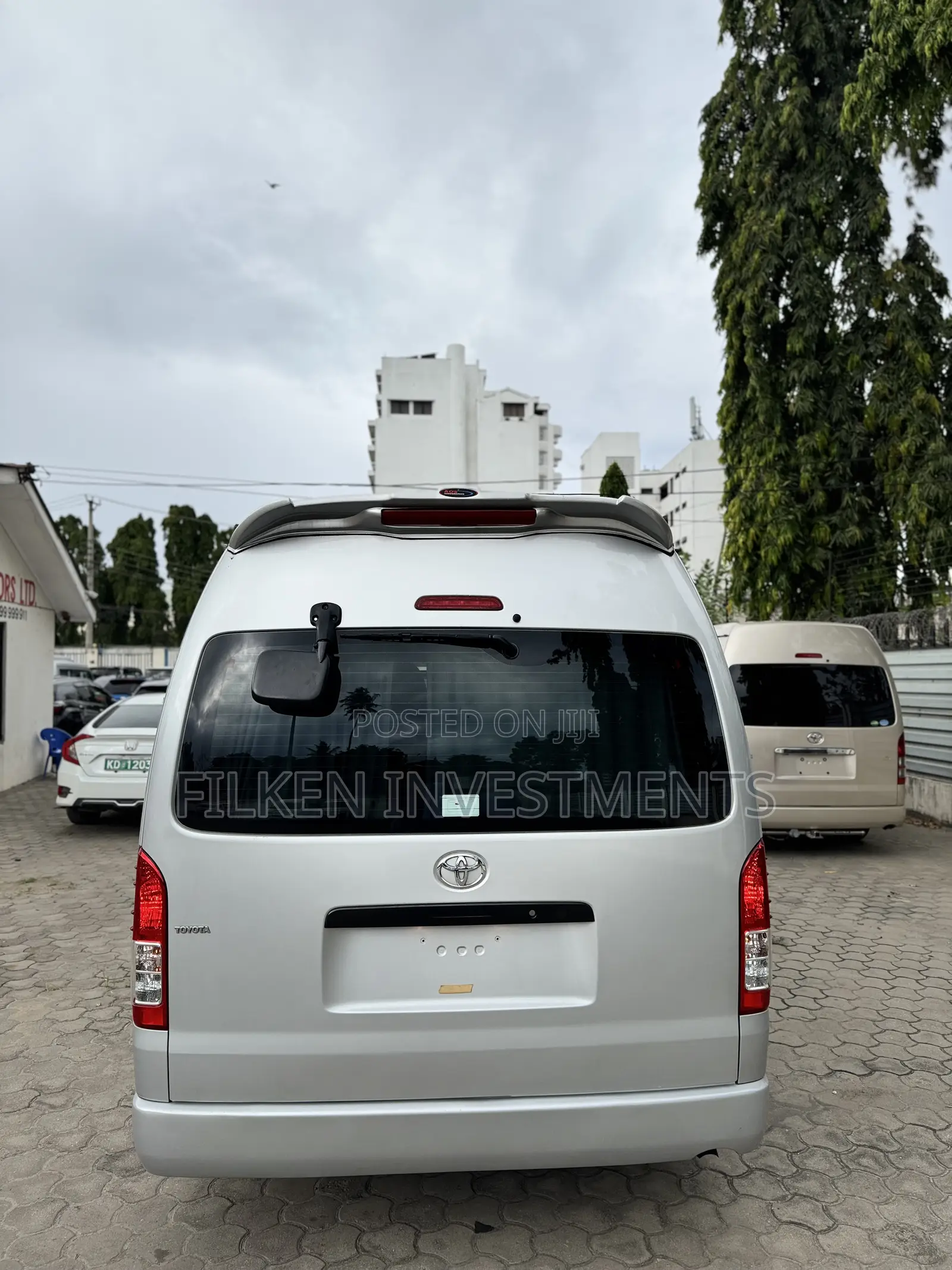 Toyota HiAce 2019 Silver