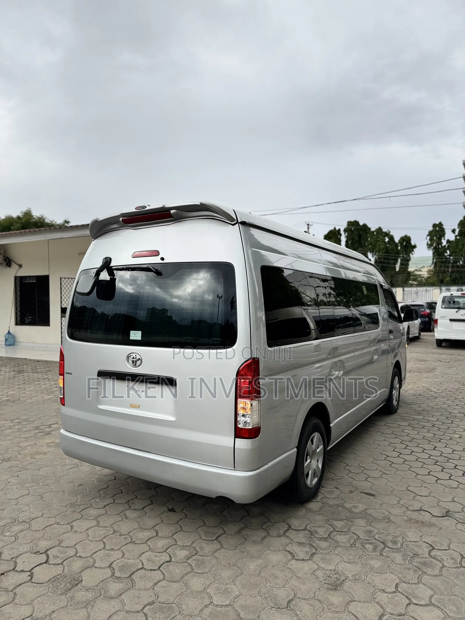 Toyota HiAce 2019 Silver