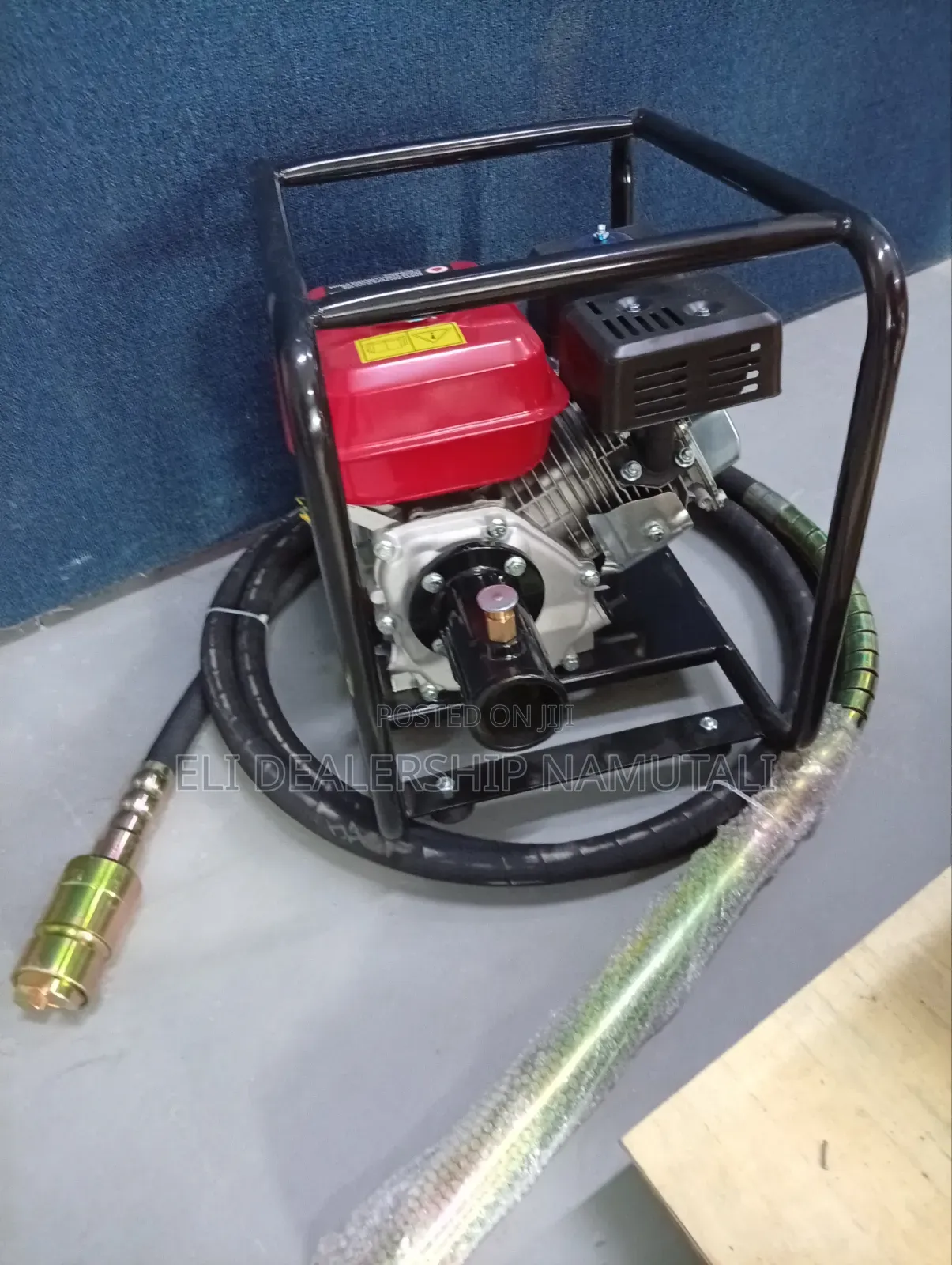 Heavy-Duty Petrol Concrete Vibrator Machine 8hp With 45mm Poker