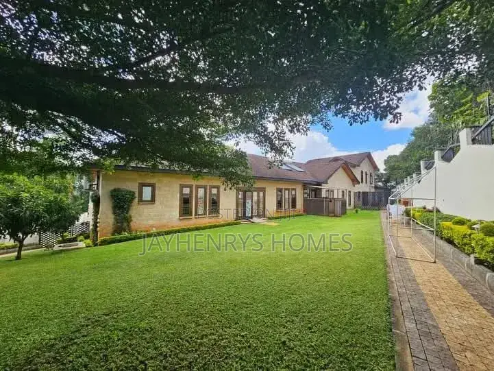 9bdrm House in Muthangari for sale