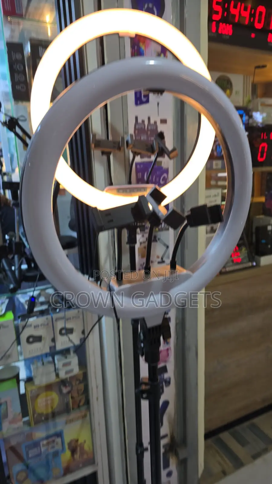 LJJ-45 Led Fill Light With Tripod Stand and Phone Holders