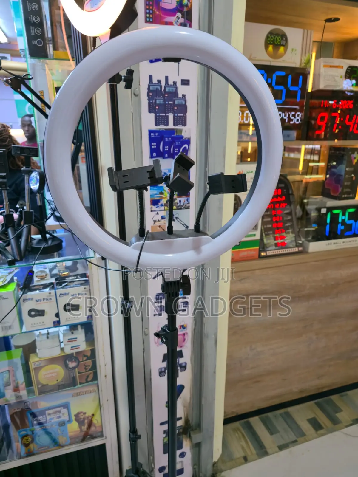 LJJ-45 Led Fill Light With Tripod Stand and Phone Holders