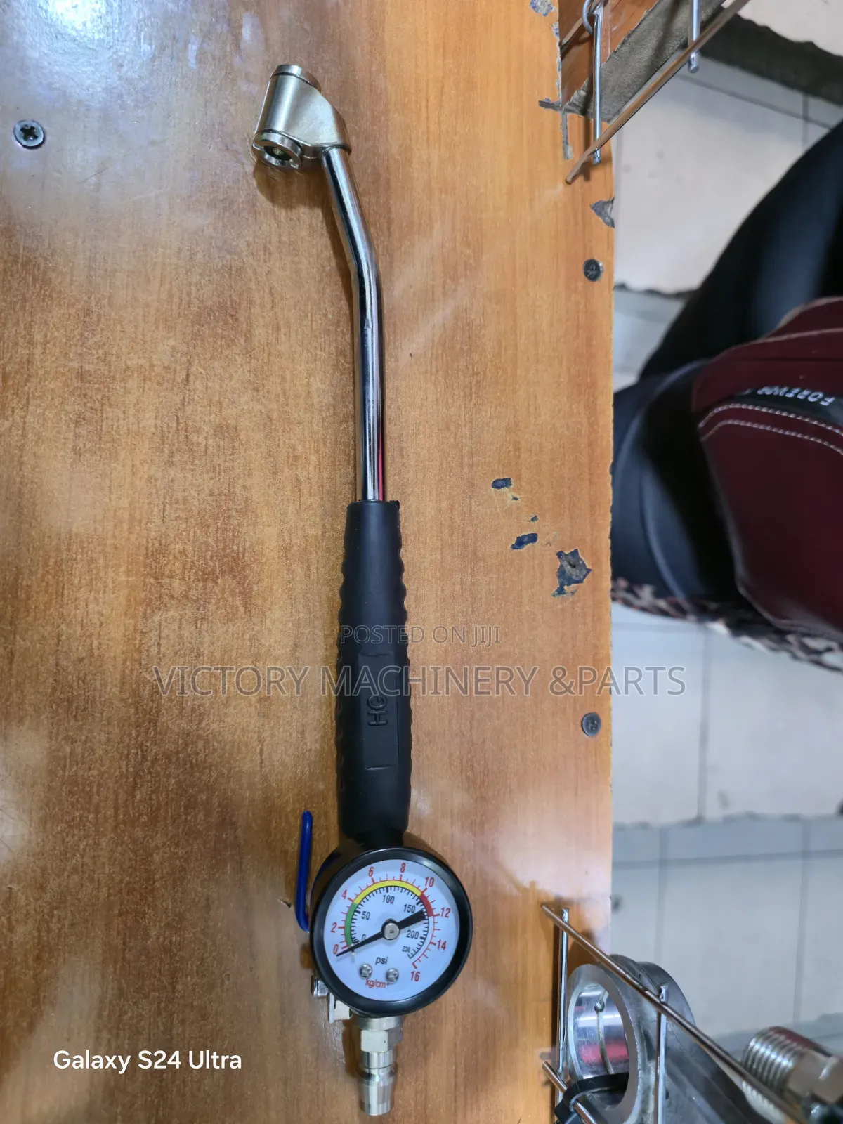 Straight Tyre Inflator With Gauge