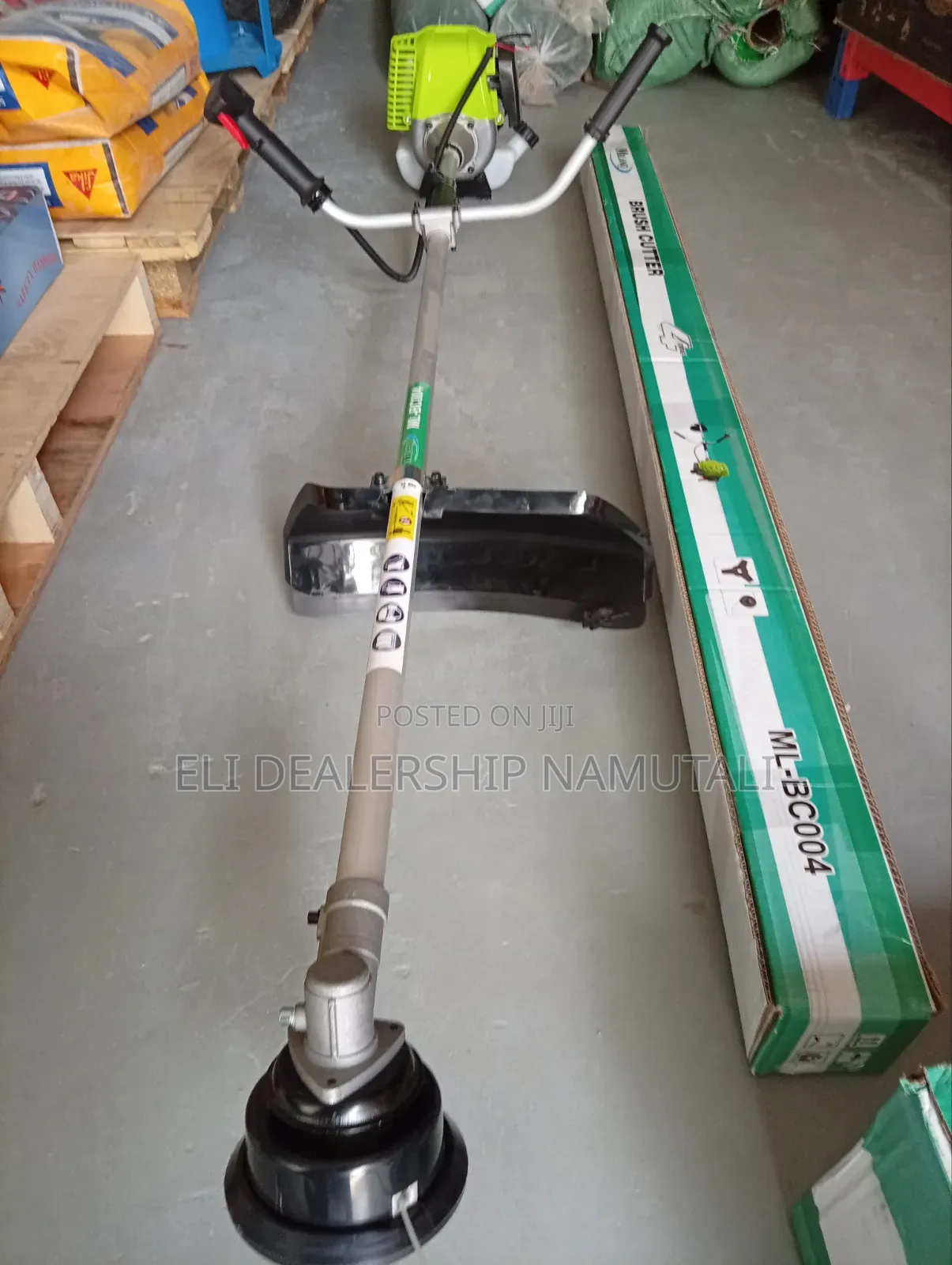 Milano 4-Stroke Grass Trimmer and Weed Cutter Machine