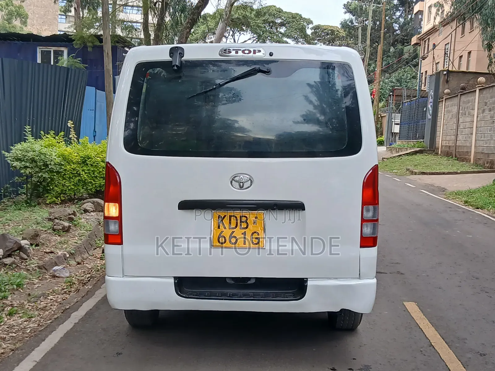 Toyota HiAce 2014 White