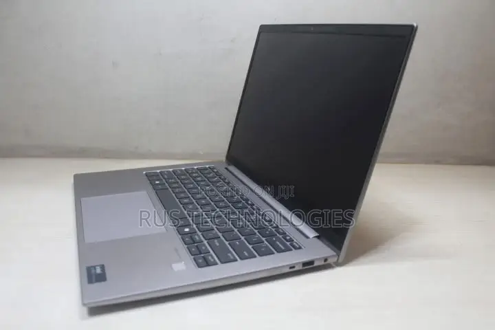 Laptop HP ZBook Firefly 14 G11 16GB Intel Core Ultra 7 SSD 512GB
