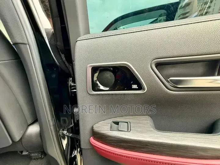 Toyota Land Cruiser 2023 Matt Black