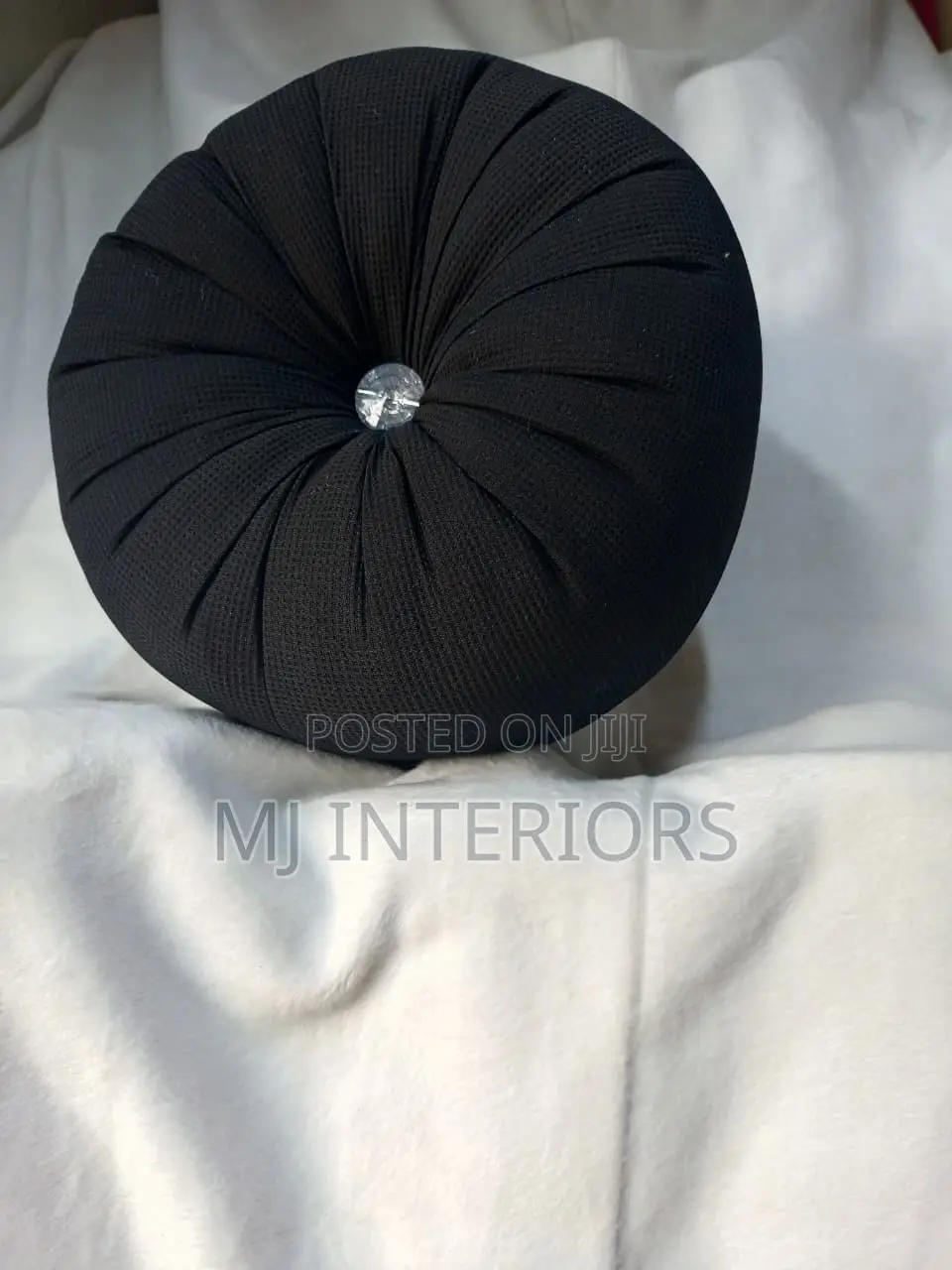 Modern Black Decorative Cushion Set for Sofa and Bedroom Use