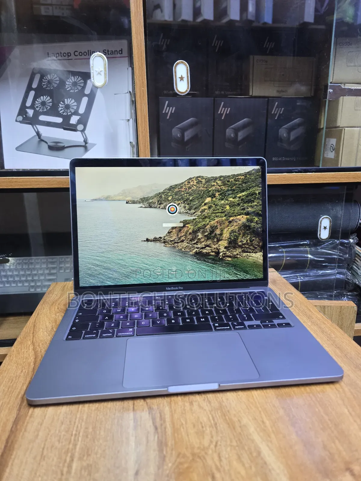 Laptop Apple MacBook Pro 2020 32GB Intel Core i7 SSD 1T