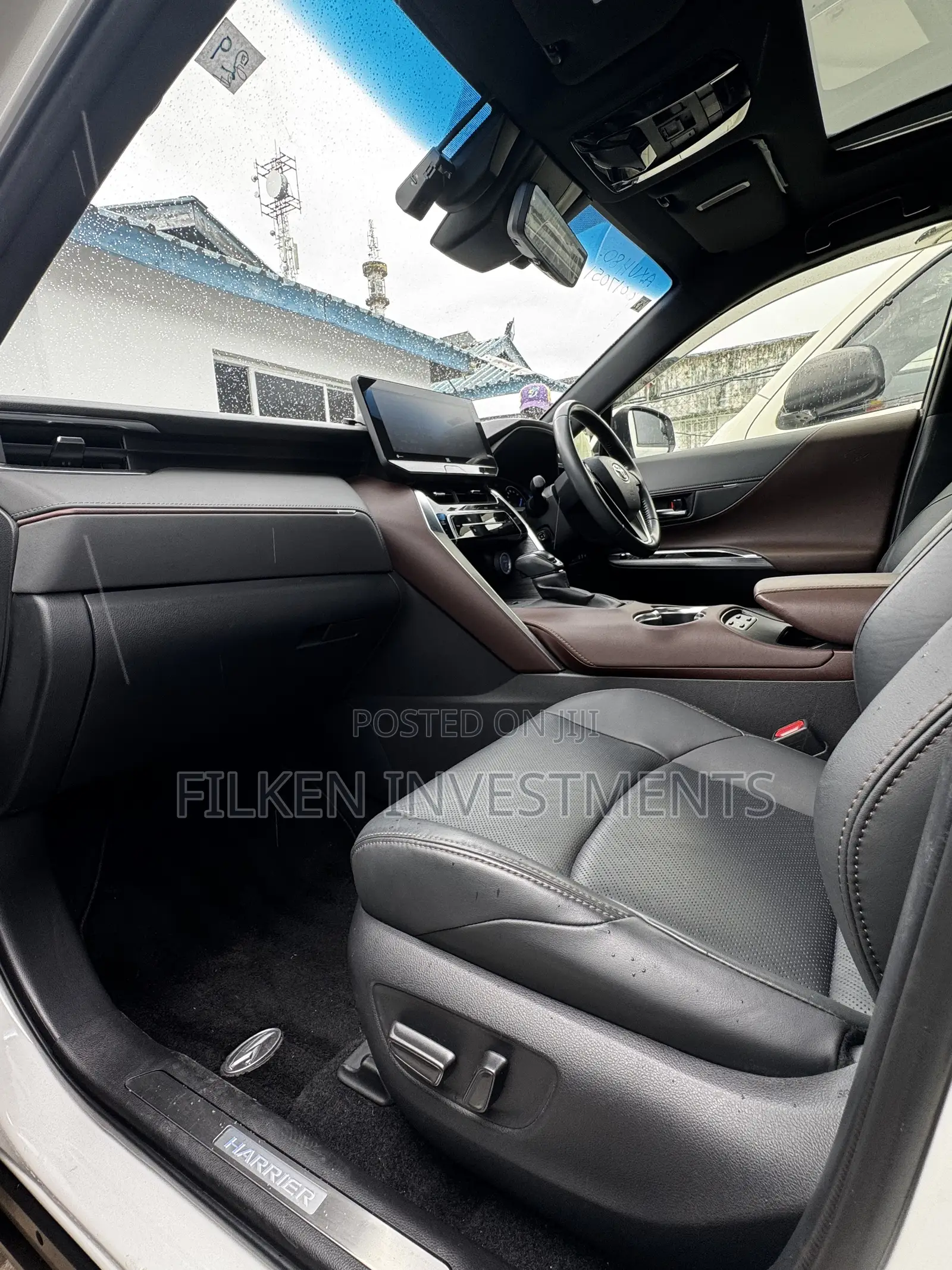 Toyota Harrier 2.5 Hybrid 4WD 2021 White